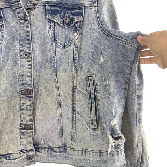 Torrid Destructed Denim Jean Jacket Womens Light Wash Trucker Distress Size 3X - Picture 5 of 11